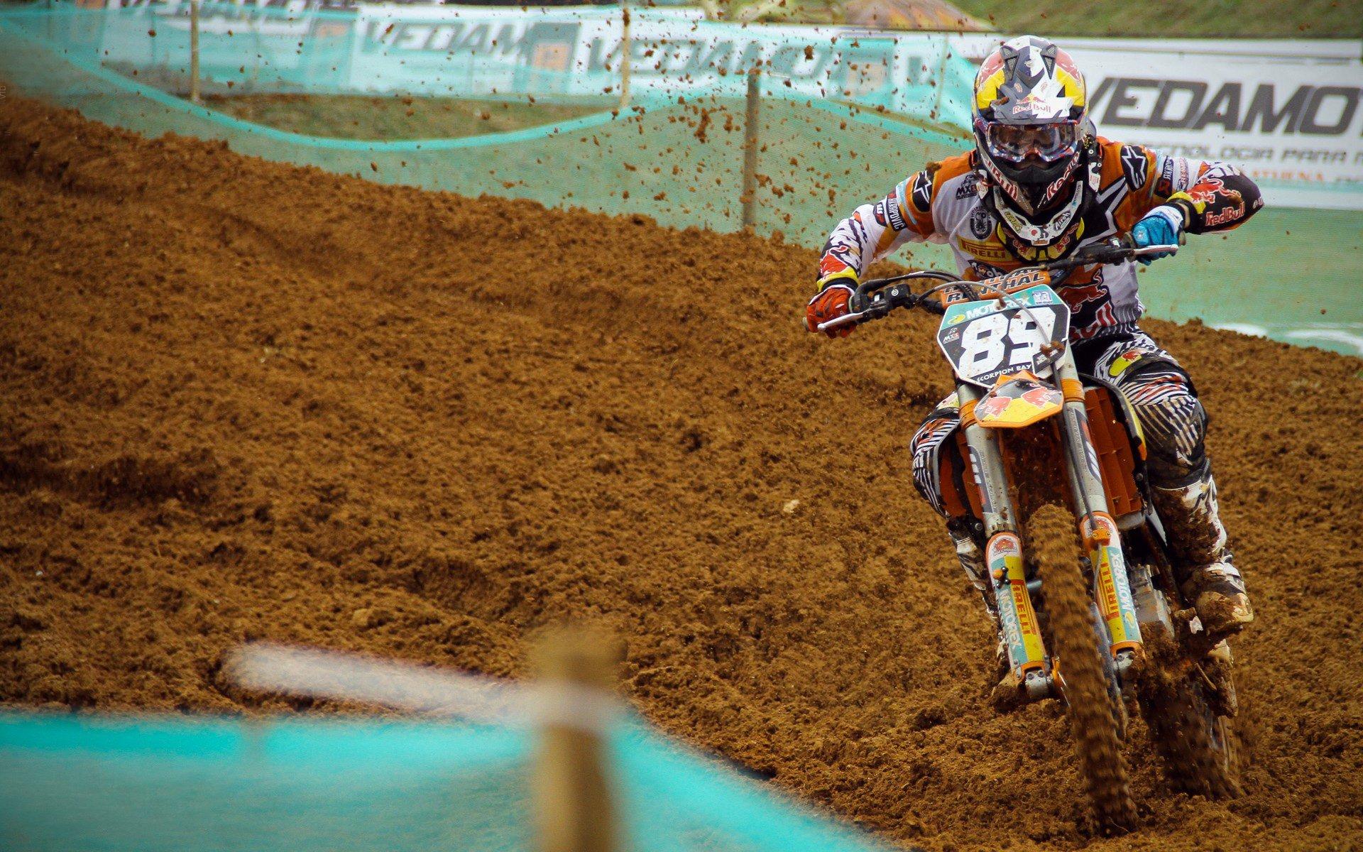 NBA季后赛激战正酣，勇士队逆转取胜，库里再创历史纪录_米兰体育app