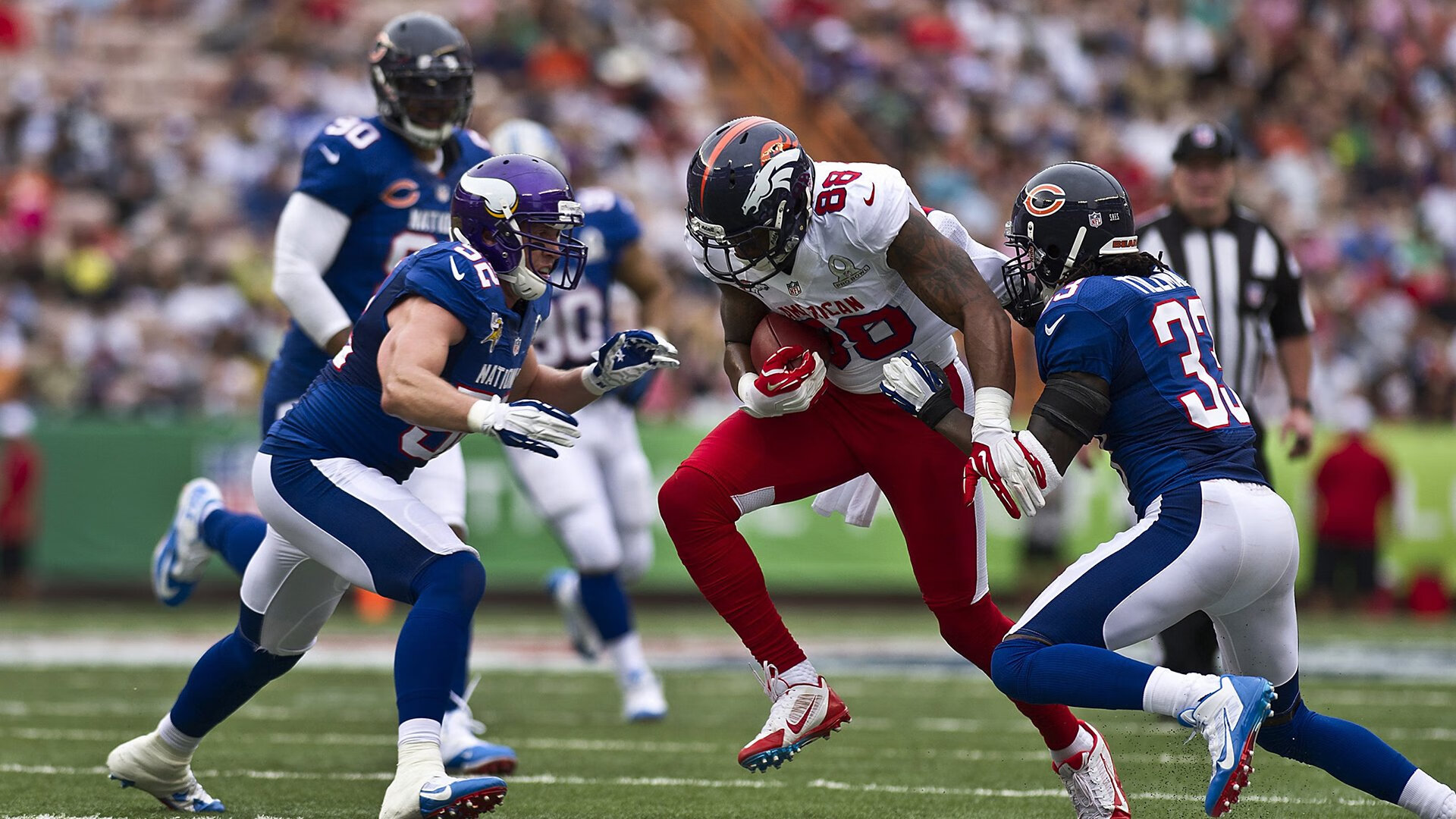 米兰体育官网|世界杯激战正酣，豪门争锋黑马崛起，足球盛宴点燃全球激情