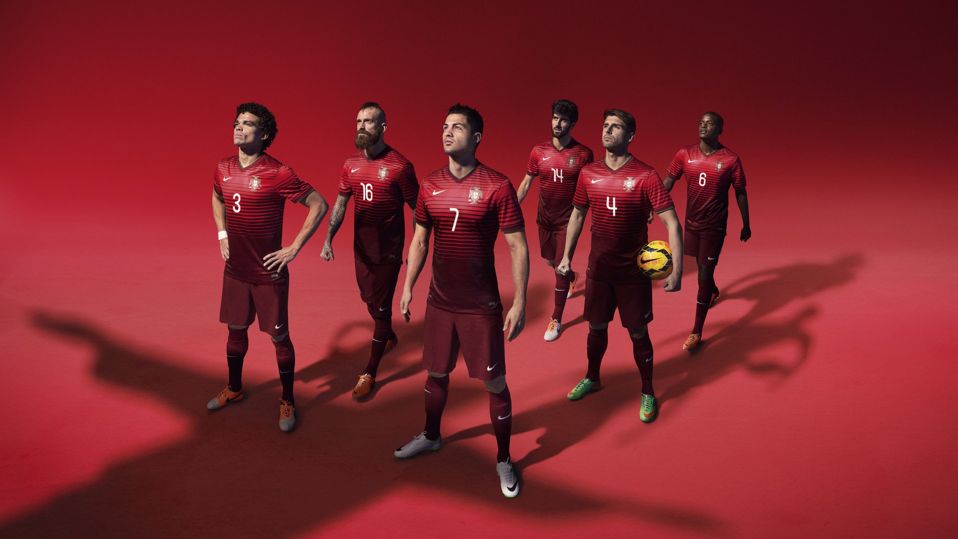 米兰体育app-纳达尔强势回归红土赛场，法网夺冠前景引热议